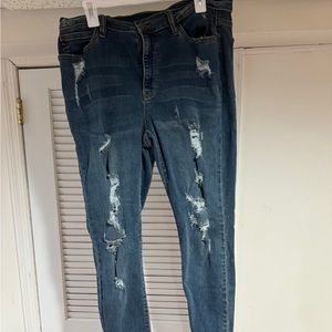 Judy Blue distressed jeans size 1x